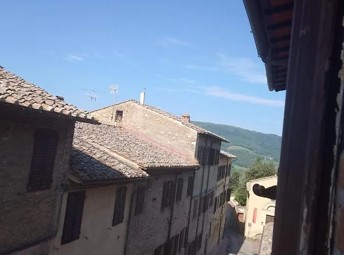 شقة La Casina Tra Le Torri سان جيمينيانو